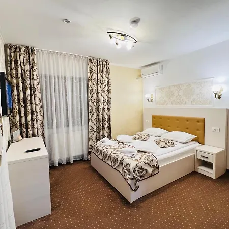 Pensiunea Ianis 3* Piatra Neamţ